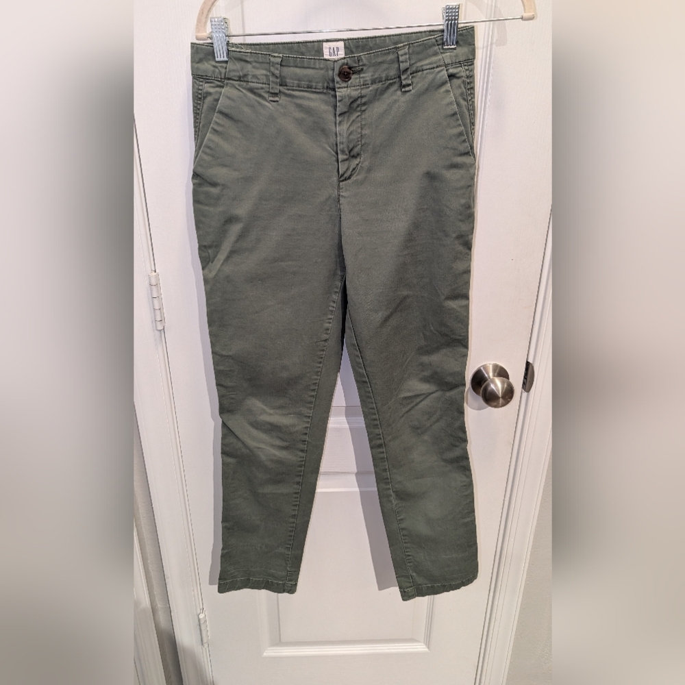 GAP | Olive | Girlfriend Chino | Size 00